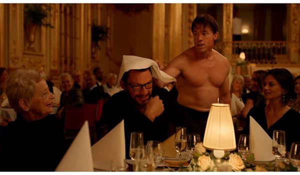 Going. | The Square - Kino Nowe Horyzonty