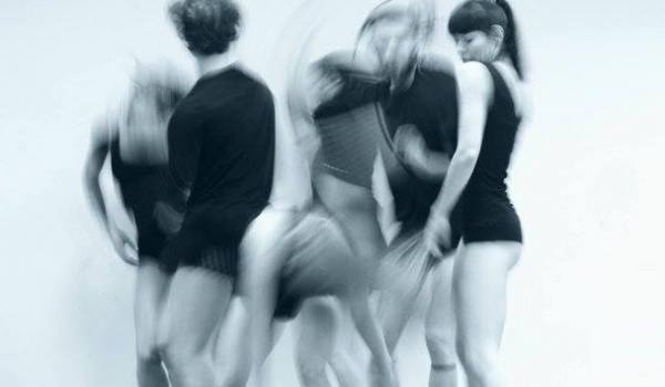 Going. | Plastiki - Teatr Dramatyczny