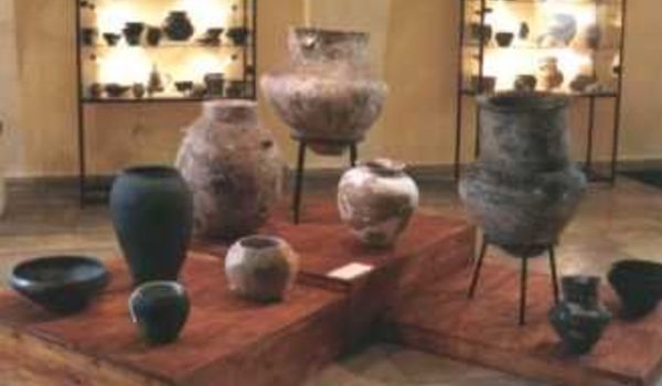 Going. | Wystawa "Garncarstwo prahistoryczne" - Muzeum Archeologiczne w Krakowie. Oddział w Nowej Hucie