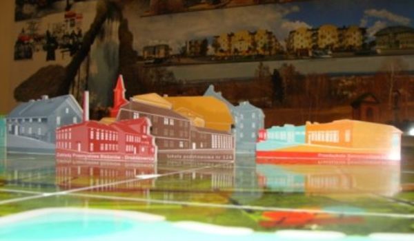 Going. | Wystawa "Dzieje Bieżanowa" - Dwór Czeczów - oddział Domu Kultury „Podgórze”