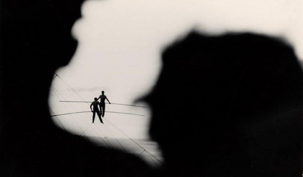 Going. | Wystawa "Tryptyk" - Studyjne Kino SFINKS